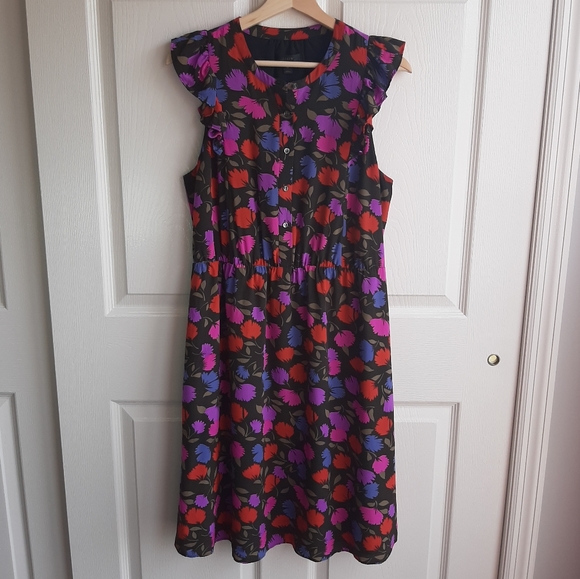 J. Crew Dresses & Skirts - J Crew Silk Painted Pansy Flutter Dress Size 10